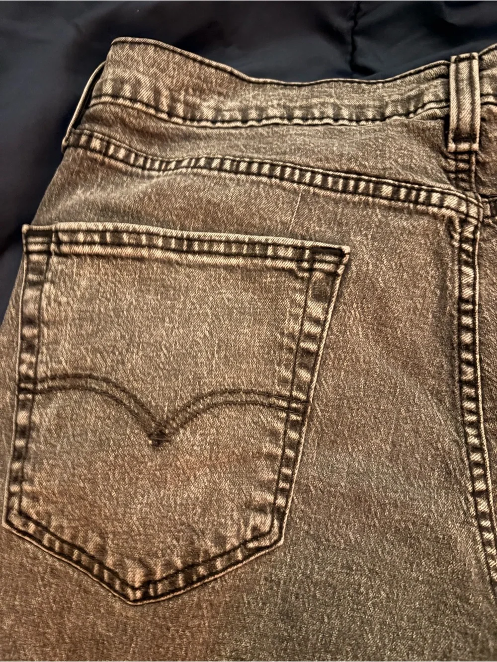 Levi’s 502 Distressed Washed Grey/Black Men’s Denim Shorts